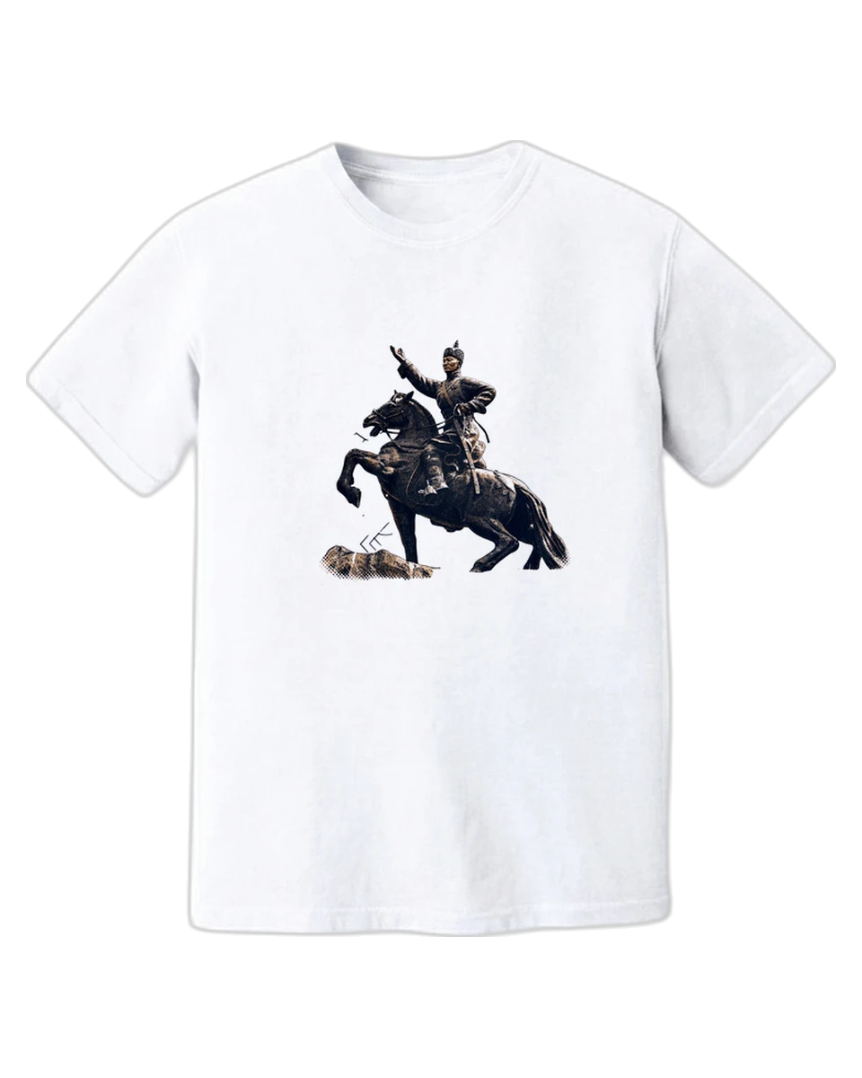 Sükhbaatar — the statue in bronze halftone, printed on a white tee
